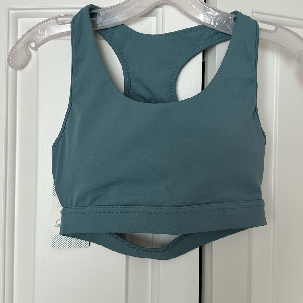 P'tula NWT Sports Bra